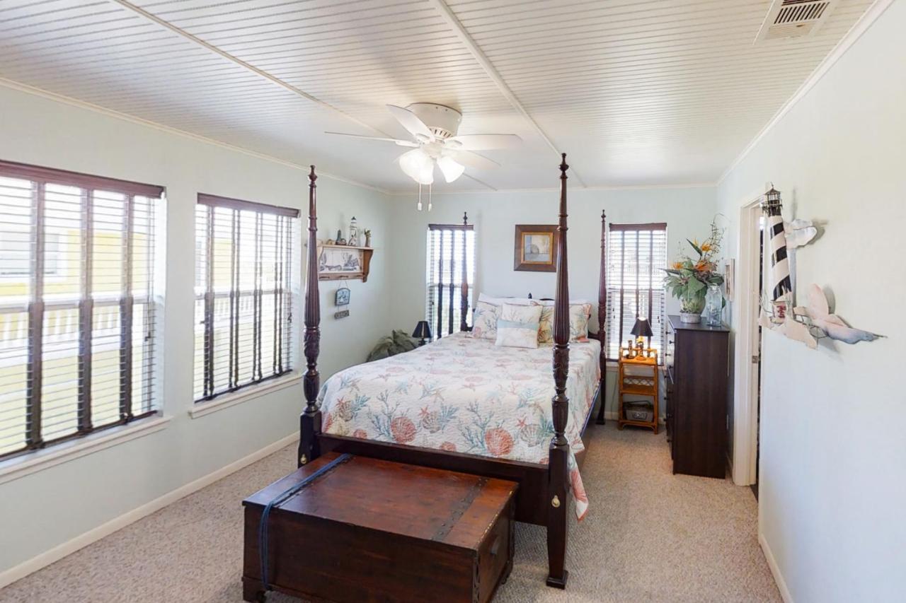 Escape From The Storm Villa Bolivar Peninsula Екстериор снимка